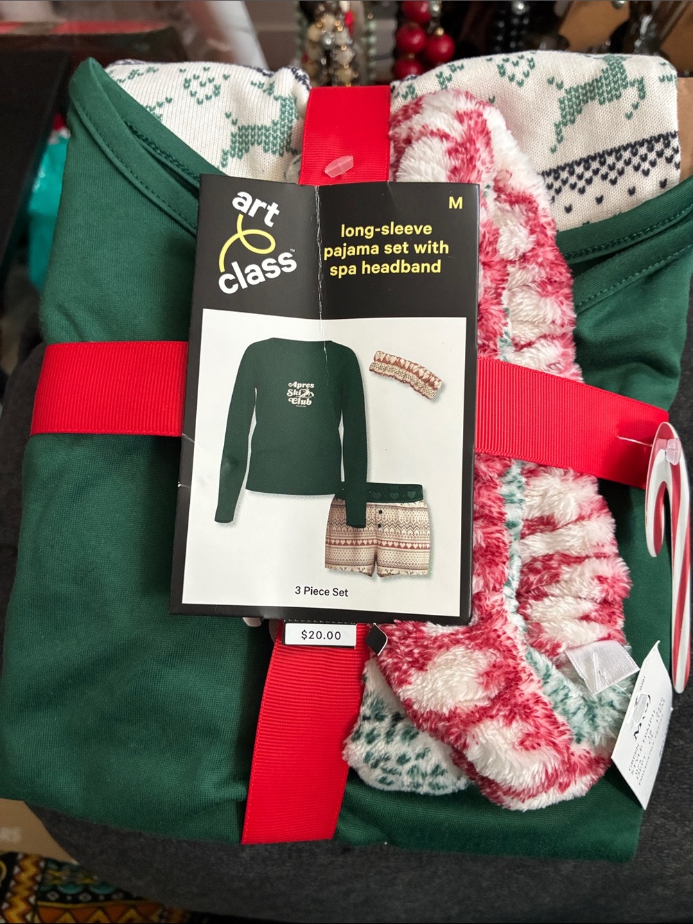art class Green Long-Sleeve Crew Sweater Pajama Set with Pink/White Spa Headband